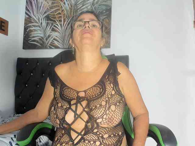 rousse-sexyandhot webcam