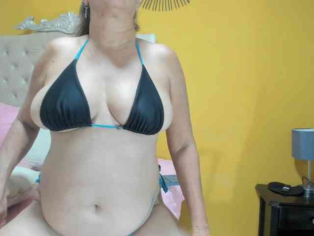 rousse-sexyandhot webcam