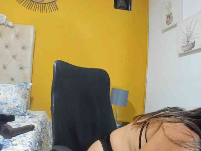 rousse-sexyandhot webcam