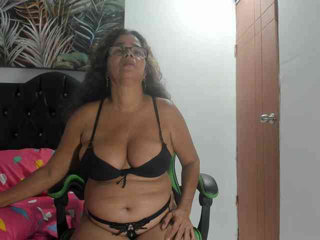 rousse-sexyandhot webcam