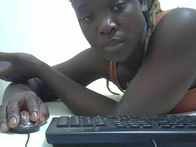 Ebonyliliana webcam