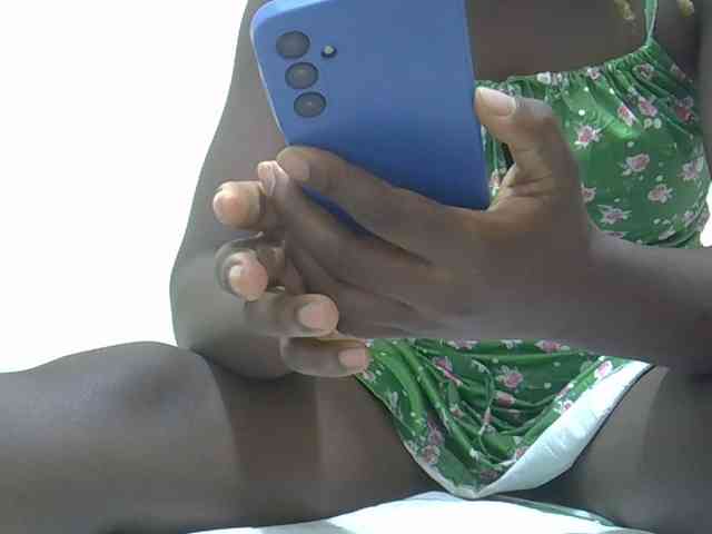 Ebonyliliana webcam