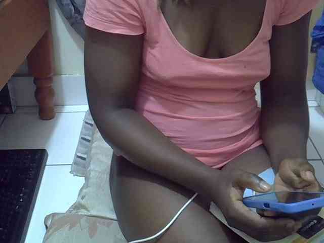 Ebonyliliana webcam