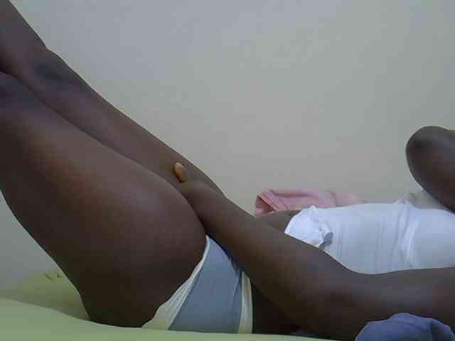 Ebonyliliana webcam