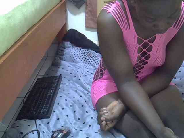 Ebonyliliana webcam