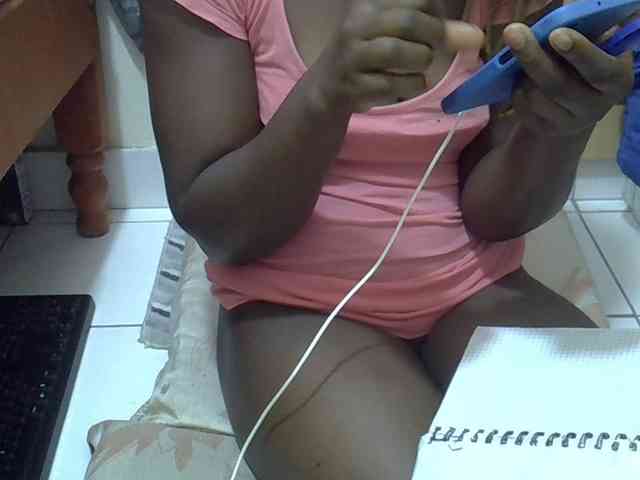 Ebonyliliana webcam