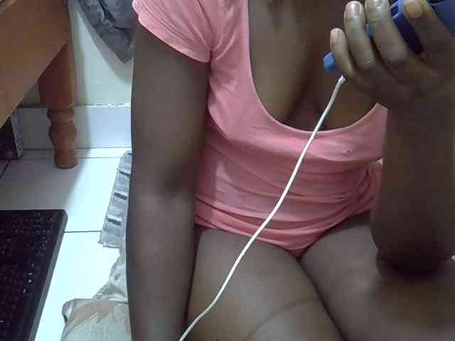 Ebonyliliana webcam