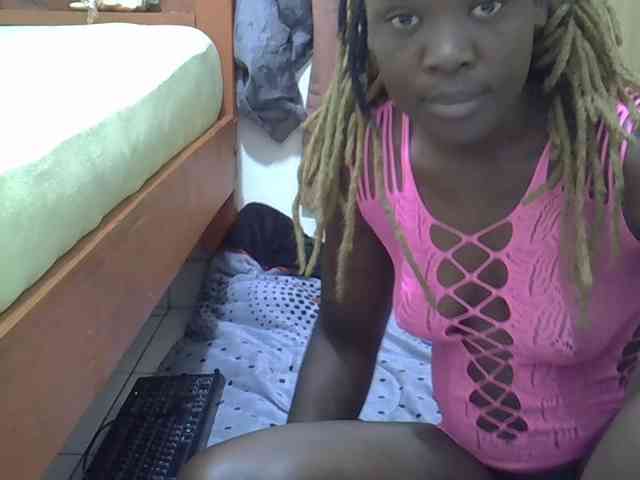 Ebonyliliana webcam