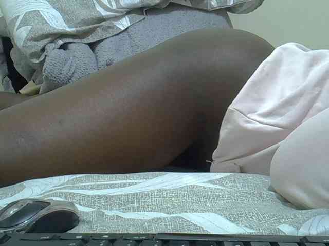 Ebonyliliana webcam