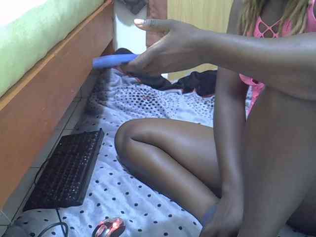Ebonyliliana webcam