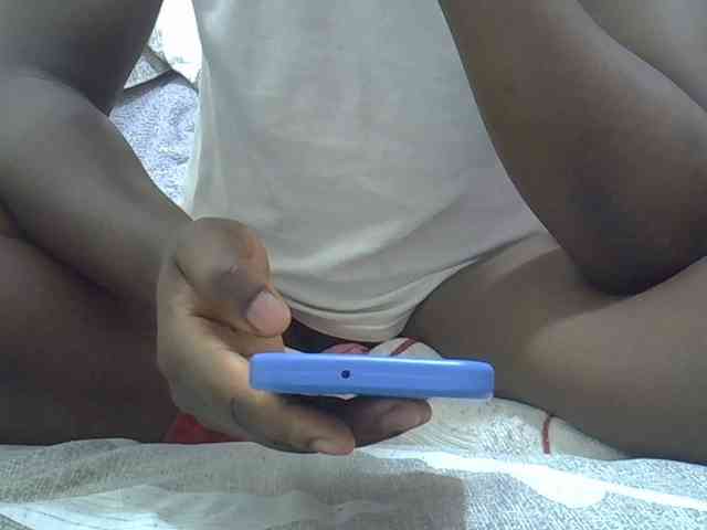 Ebonyliliana webcam