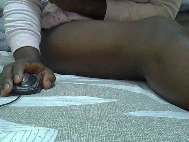 Ebonyliliana webcam