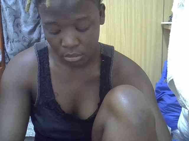 Ebonyliliana webcam