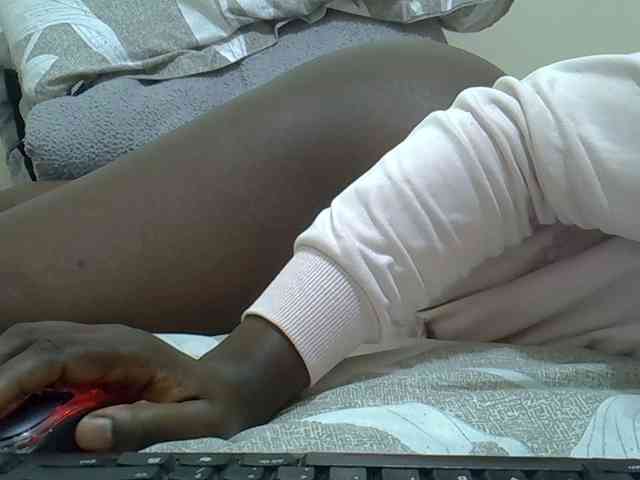 Ebonyliliana webcam