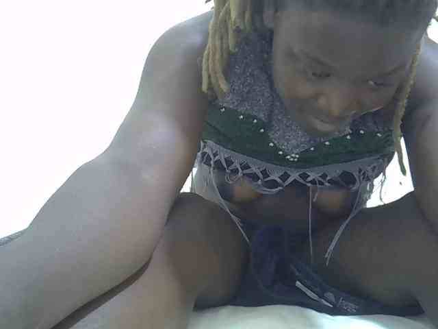 Ebonyliliana webcam