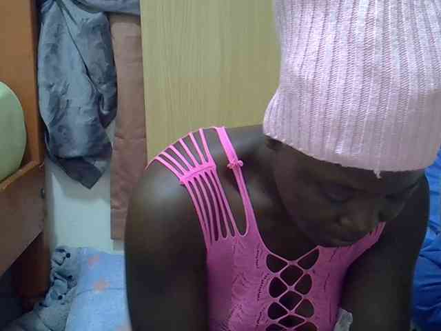 Ebonyliliana webcam
