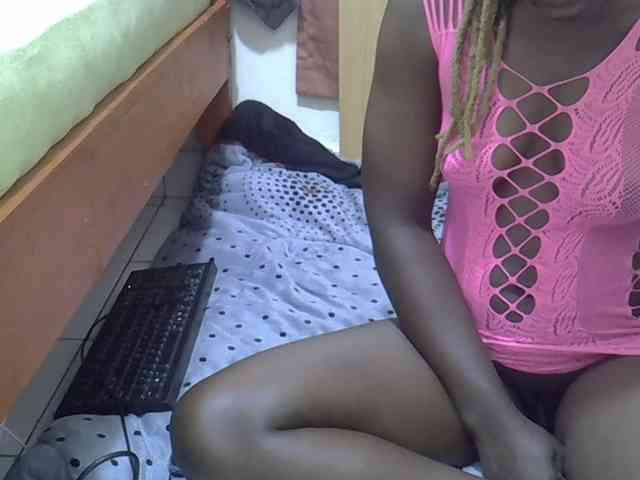 Ebonyliliana webcam