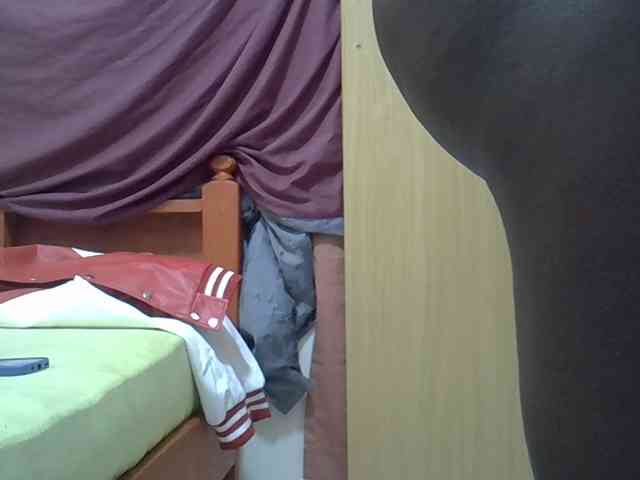 Ebonyliliana webcam