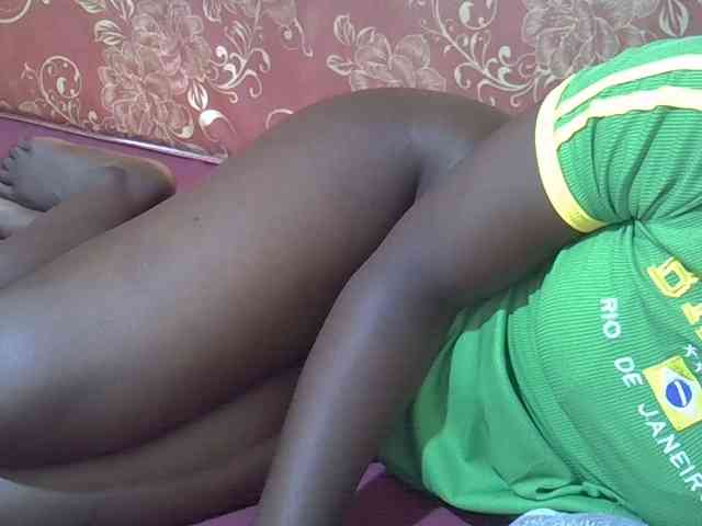 Ebonyliliana webcam
