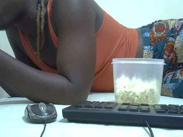 Ebonyliliana webcam