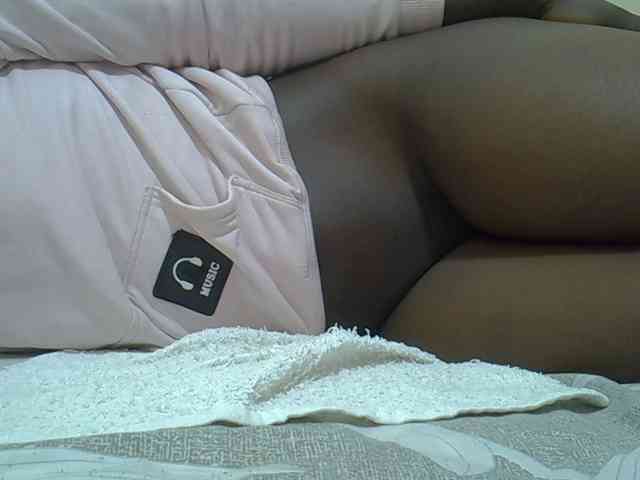 Ebonyliliana webcam
