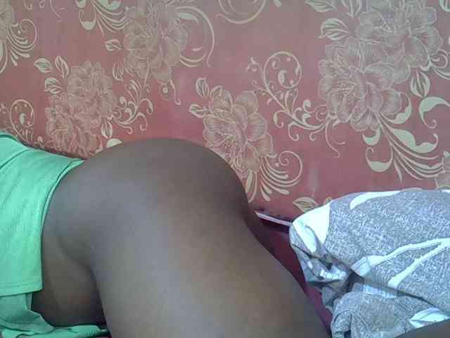 Ebonyliliana webcam