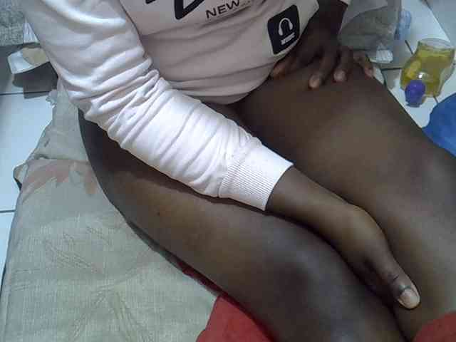 Ebonyliliana webcam
