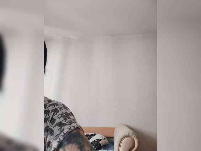 Katy19801 webcam