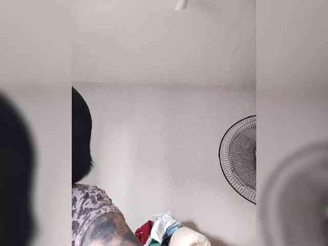 Katy19801 webcam