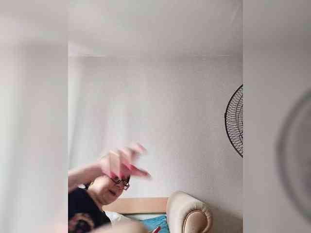 Katy19801 webcam