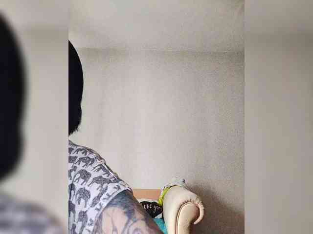 Katy19801 webcam