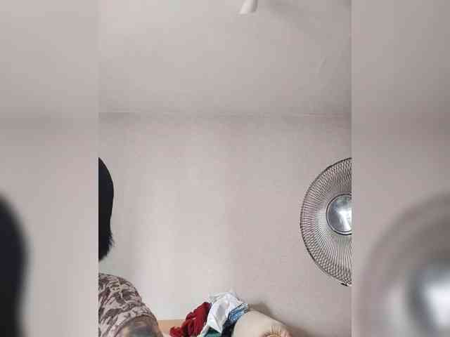 Katy19801 webcam