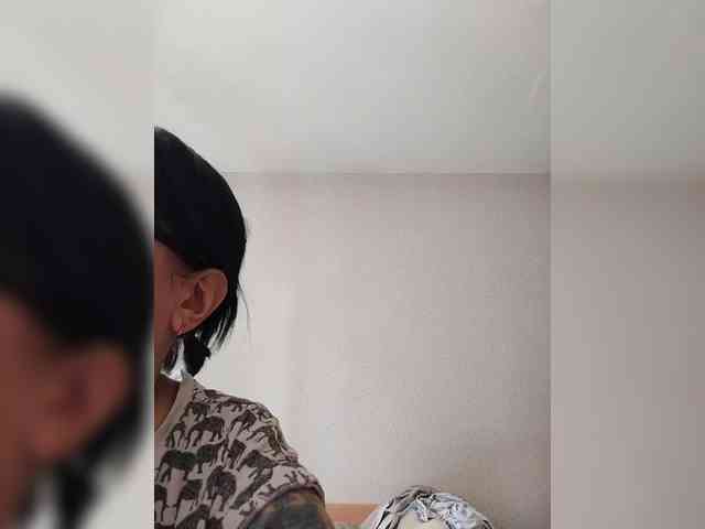 Katy19801 webcam