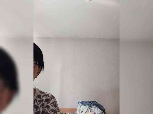 Katy19801 webcam
