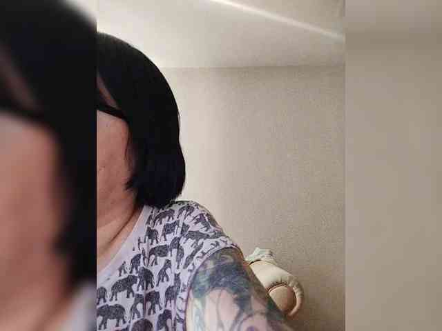 Katy19801 webcam
