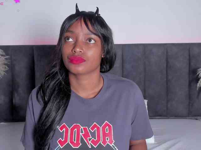 Martina-Jackson- webcam