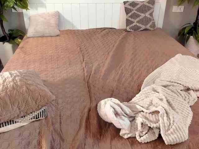 IceDanielles webcam