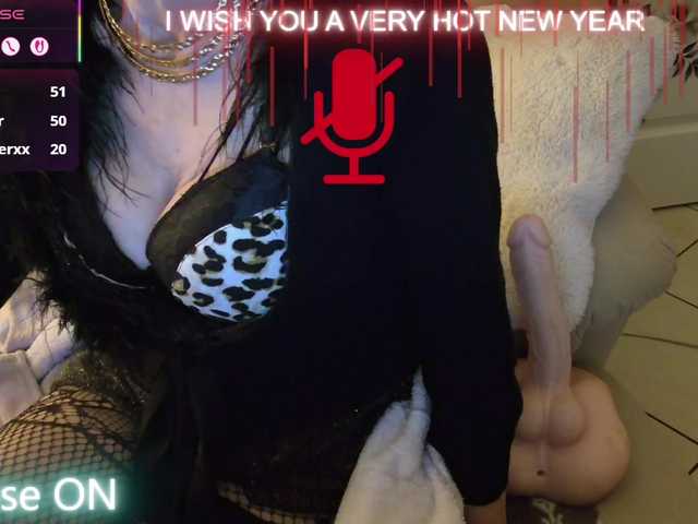 LISACAM2CAM's BongaCams show and profile