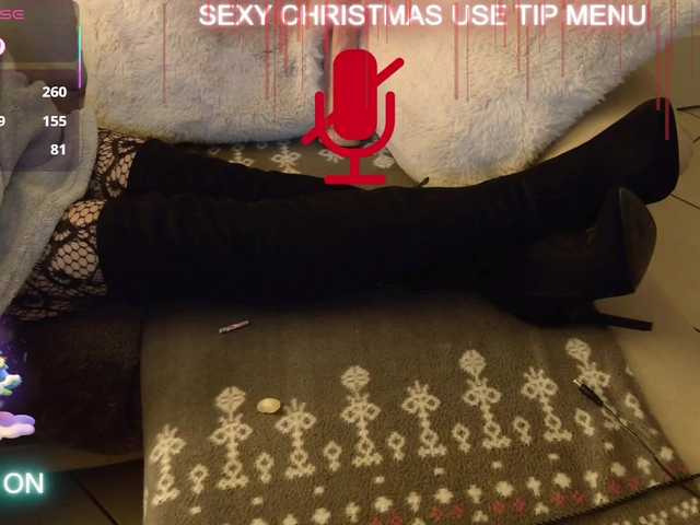 LISACAM2CAM's BongaCams show and profile