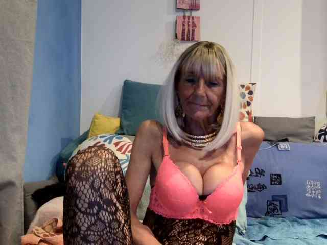 FRENCHLISA webcam