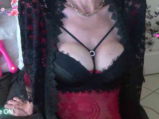 FRENCHLISA webcam