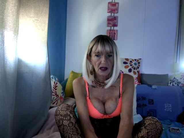 FRENCHLISA webcam