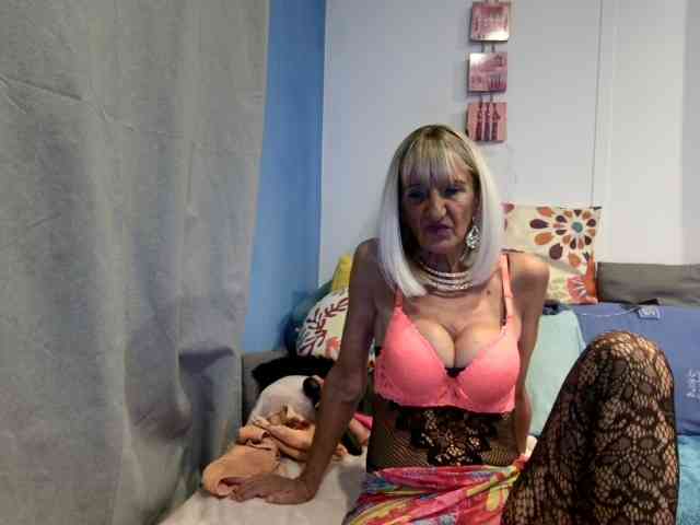 FRENCHLISA webcam