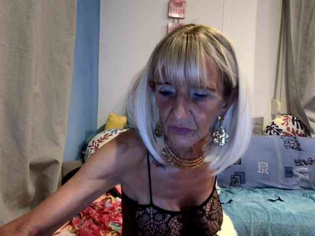 FRENCHLISA webcam