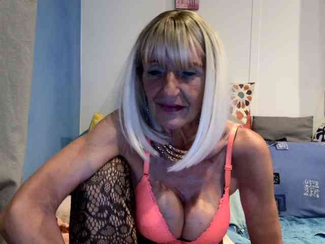 FRENCHLISA webcam