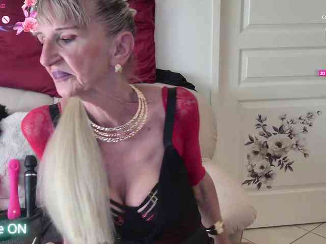 FRENCHLISA webcam