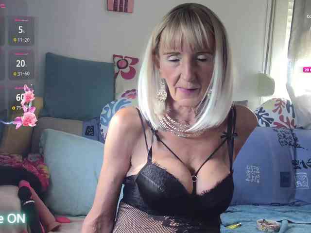 FRENCHLISA webcam