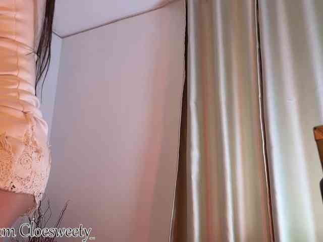 Cloesweety webcam