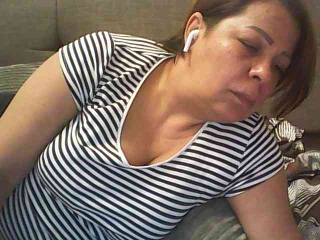 Tyara13 webcam