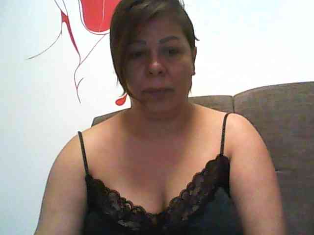 Tyara13 webcam